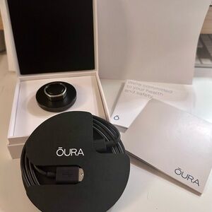 OURA Gen 3 Heritage Silver ring with original packaging and accessories size 10